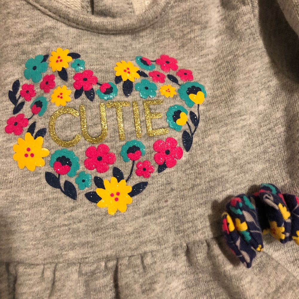 Carter’s (Child of Mine)- two piece outfit, 0-3 - Picture 2 of 3